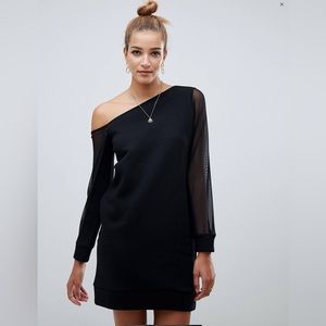 Off Shoulder Dress with Mess Sleeves